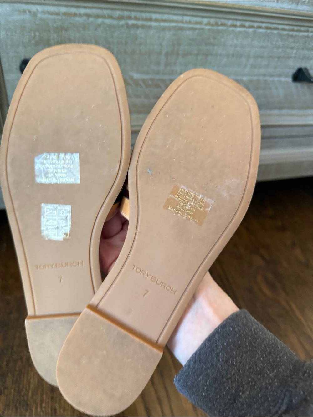 Tory Burch Tan Leather Logo Slide Sandals - Picture 3 of 3